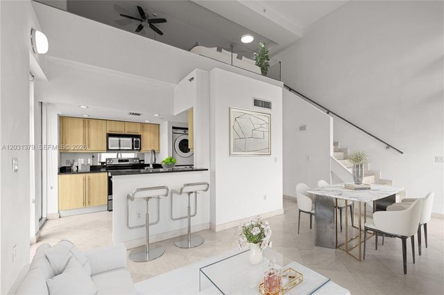 7600 Collins Ave 1210, Miami Beach, FL 33141