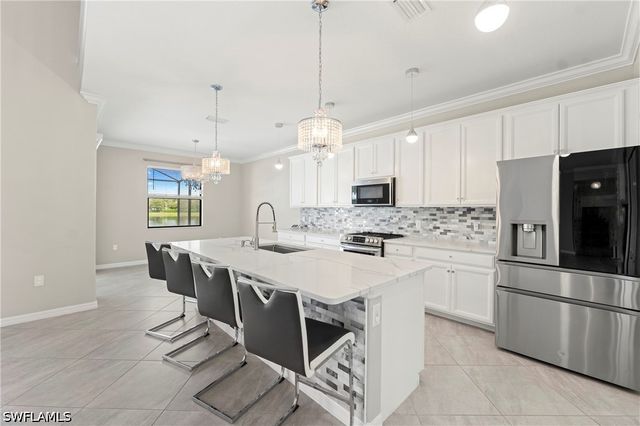 11905 Hickory Estate CIR, Fort Myers, FL 33913