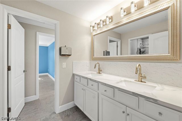 11905 Hickory Estate CIR, Fort Myers, FL 33913