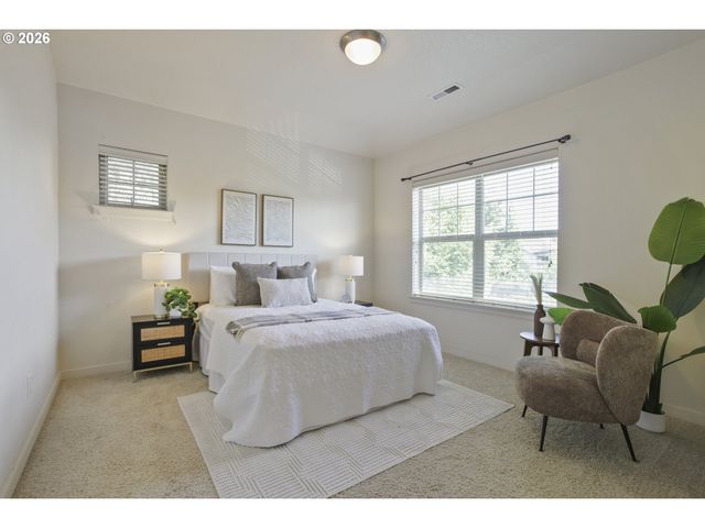 8656 Ne DELAMERE Way, Hillsboro, OR 97006