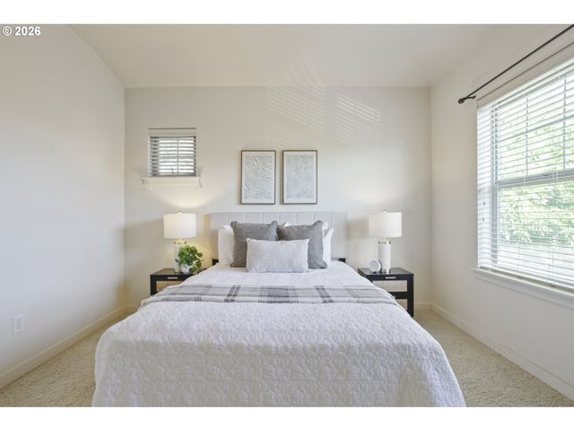 8656 Ne DELAMERE Way, Hillsboro, OR 97006