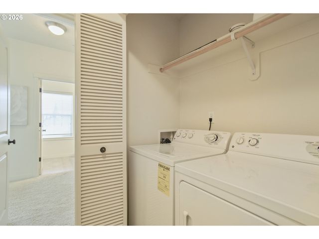 8656 Ne DELAMERE Way, Hillsboro, OR 97006