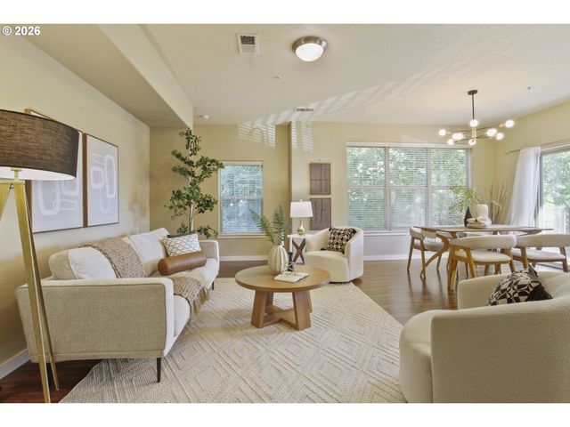 8656 Ne DELAMERE Way, Hillsboro, OR 97006