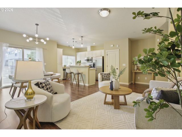 8656 Ne DELAMERE Way, Hillsboro, OR 97006