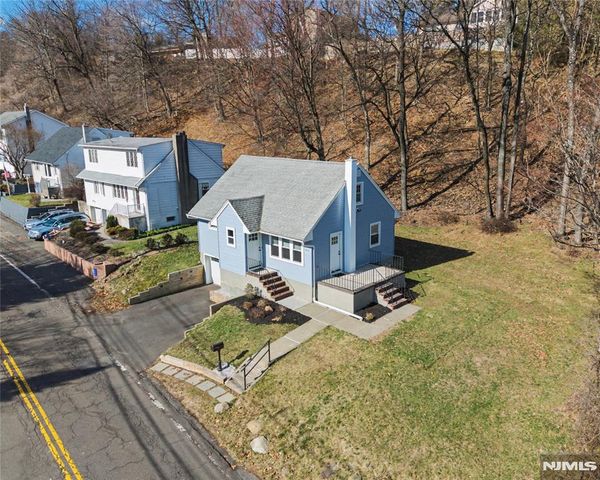 454 Rifle Camp Road, Woodland Park, NJ 07424