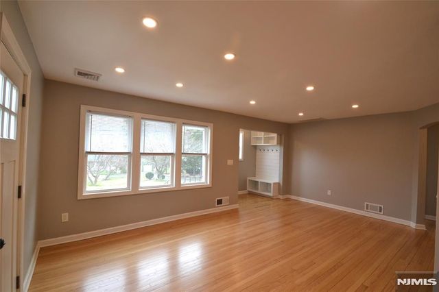 454 Rifle Camp Road, Woodland Park, NJ 07424