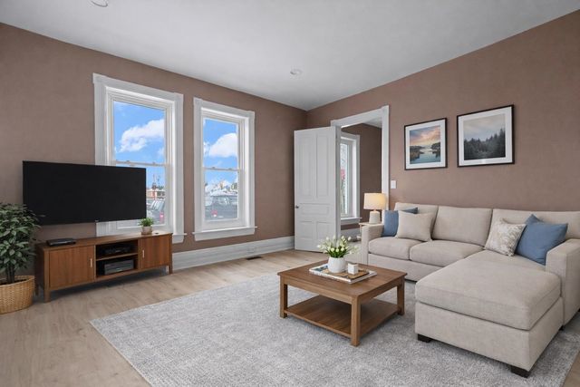 273 Southbound Gratiot Avenue, Mt Clemens, MI 48043