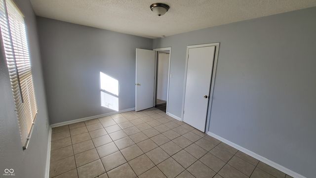 6149 Commodore Drive, Indianapolis, IN 46219