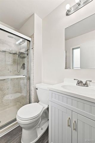 1448 La Cerros Lane, Florissant, MO 63031