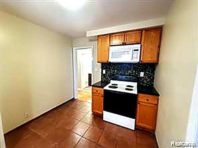 20441 Mitchell Street, Detroit, MI 48234
