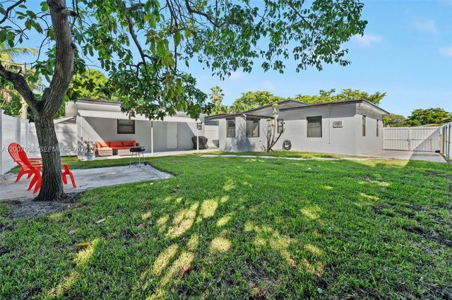 13840 NW 5th Ct, North Miami, FL 33168