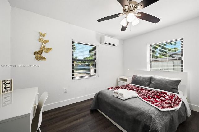 13840 NW 5th Ct, North Miami, FL 33168