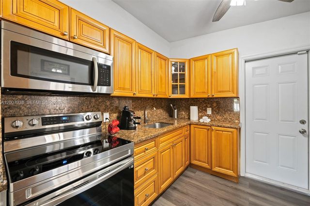 13840 NW 5th Ct, North Miami, FL 33168