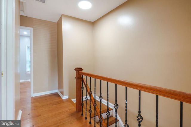 8 ALMANAC CT, Burtonsville, MD 20866