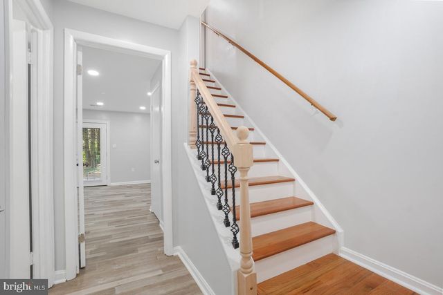 8 ALMANAC CT, Burtonsville, MD 20866