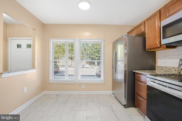 8 ALMANAC CT, Burtonsville, MD 20866