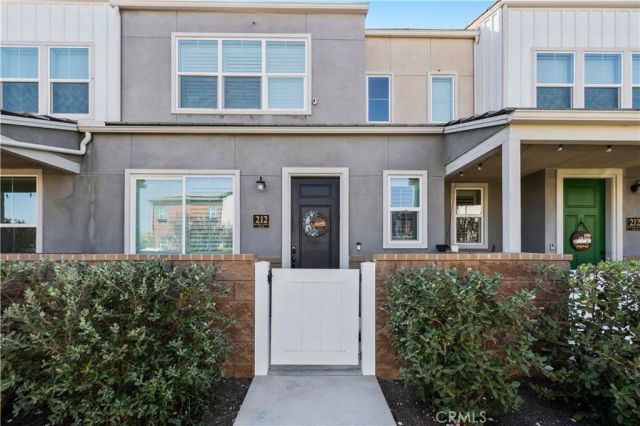 212 Red Brick 3, Simi Valley, CA 93065