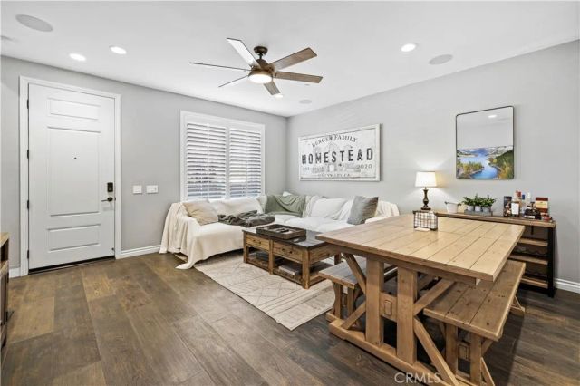 212 Red Brick 3, Simi Valley, CA 93065