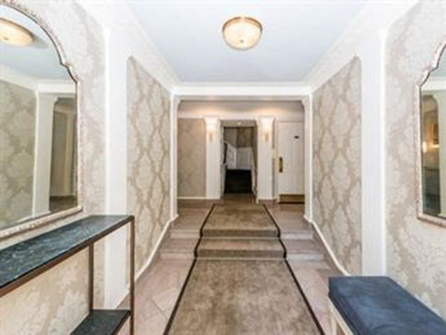 137 Marlborough St 1, Boston, MA 02116