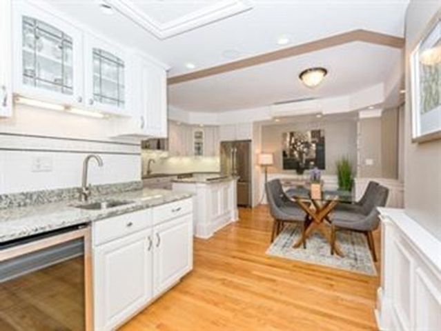 137 Marlborough St 1, Boston, MA 02116