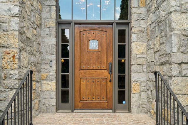 1008 Monroe Ln, Brentwood, TN 37027