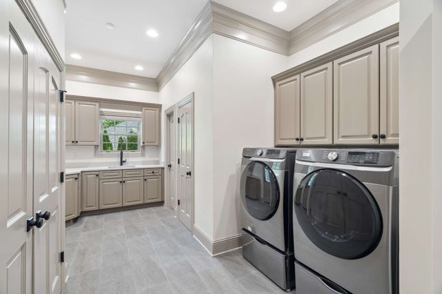 1008 Monroe Ln, Brentwood, TN 37027