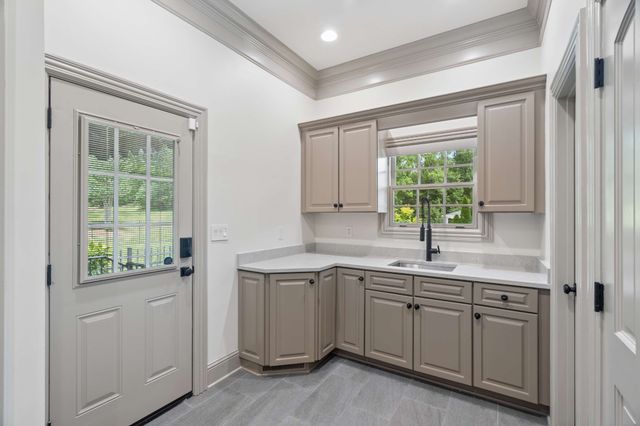 1008 Monroe Ln, Brentwood, TN 37027