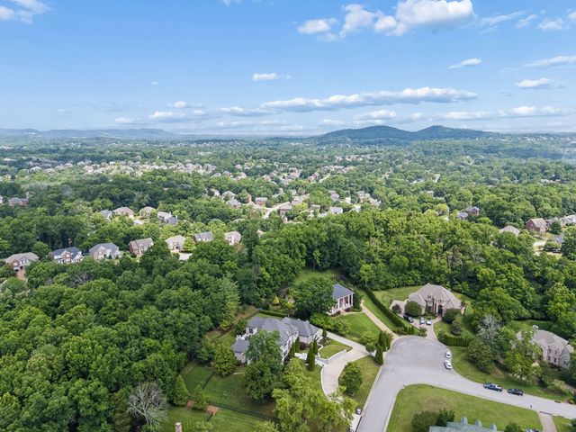 1008 Monroe Ln, Brentwood, TN 37027
