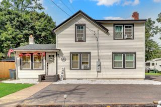 7 Mooney Pond Road, Coram, NY 11727