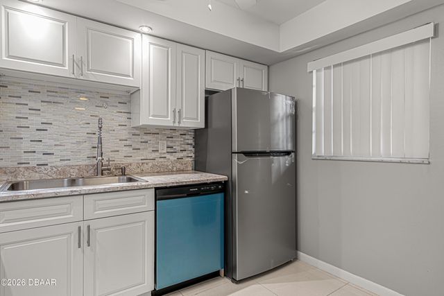 640 N Nova Rd Apt 409, Ormond Beach, FL 32174