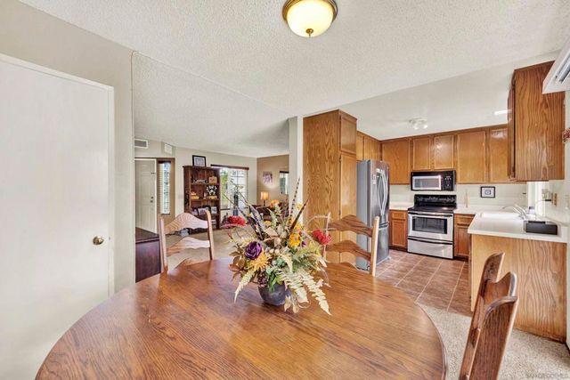 350 Windjammer Cir, Chula Vista, CA 91910