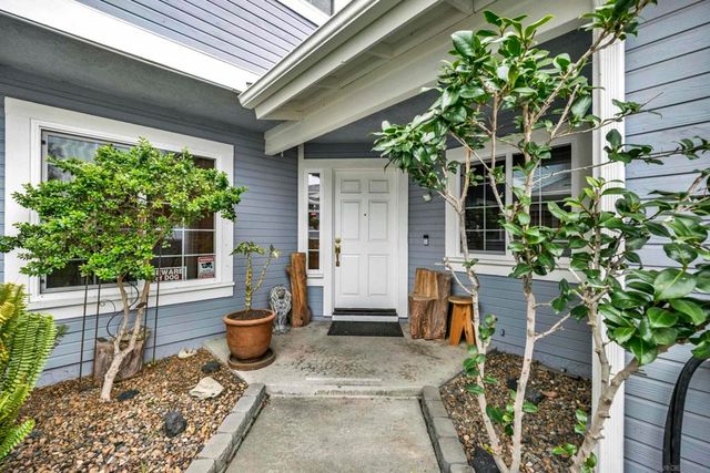 350 Windjammer Cir, Chula Vista, CA 91910