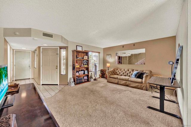 350 Windjammer Cir, Chula Vista, CA 91910