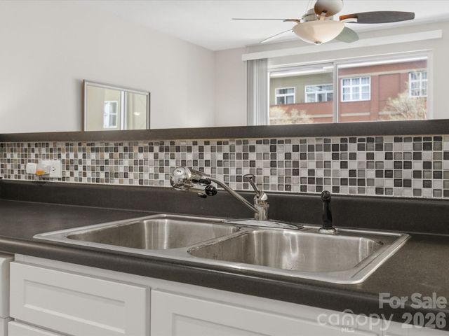 1315 East Boulevard 423, Charlotte, NC 28203