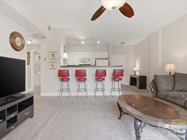 1315 East Boulevard 423, Charlotte, NC 28203