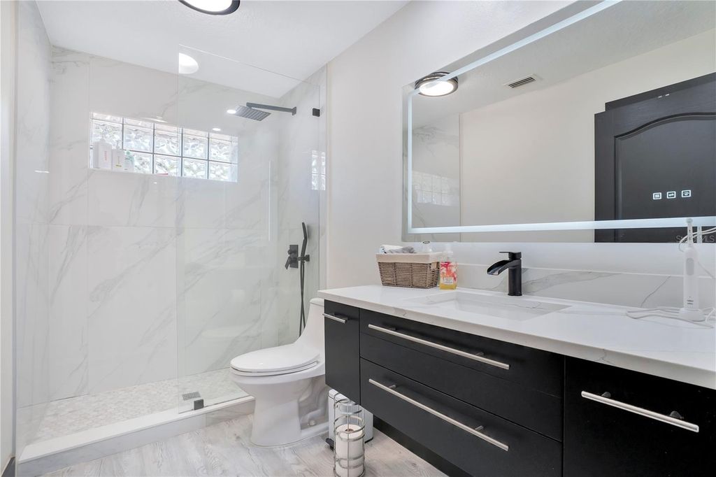 Image 28 of property listing at 13900 GADSON STREET, Groveland, FL 34736