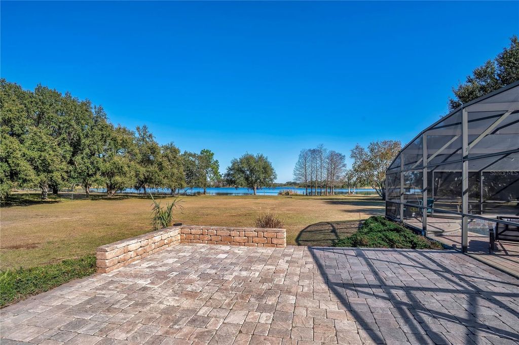 Image 37 of property listing at 13900 GADSON STREET, Groveland, FL 34736