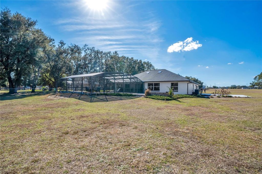 Image 38 of property listing at 13900 GADSON STREET, Groveland, FL 34736