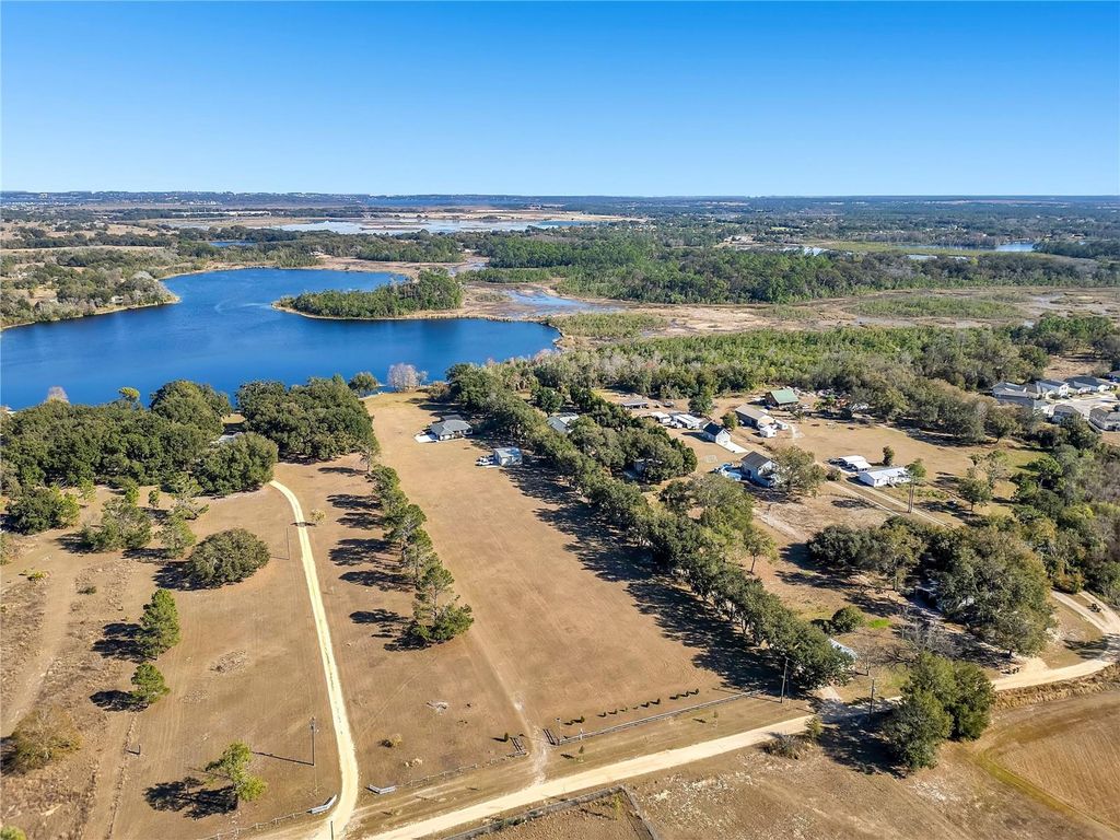 Image 59 of property listing at 13900 GADSON STREET, Groveland, FL 34736