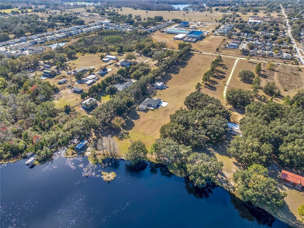 Image 65 of property listing at 13900 GADSON STREET, Groveland, FL 34736