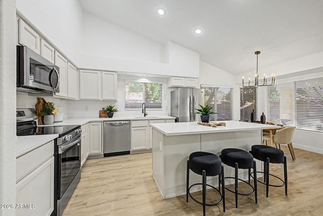 2466 S REVOLTA --, Mesa, AZ 85209