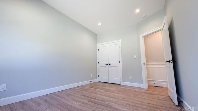 3421 Hawthorne Drive N, Wantagh, NY 11793