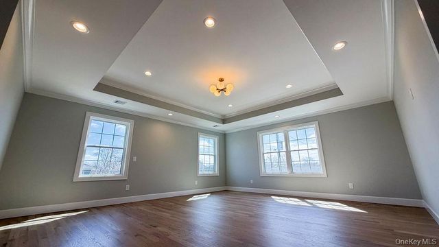 3421 Hawthorne Drive N, Wantagh, NY 11793