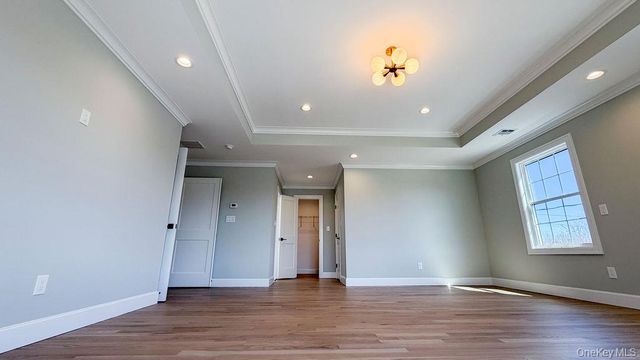 3421 Hawthorne Drive N, Wantagh, NY 11793