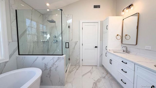 3421 Hawthorne Drive N, Wantagh, NY 11793