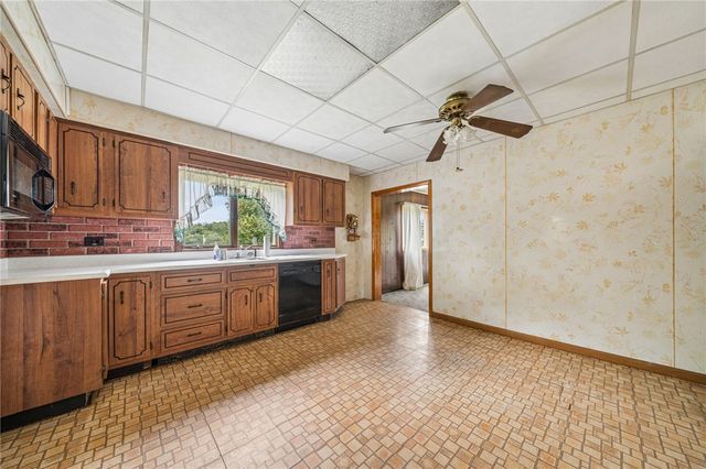 2324 3RD STREET, South Huntingdon, PA 15695