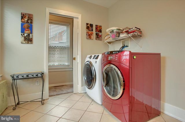 310 W CARACAS AVE, Hershey, PA 17033