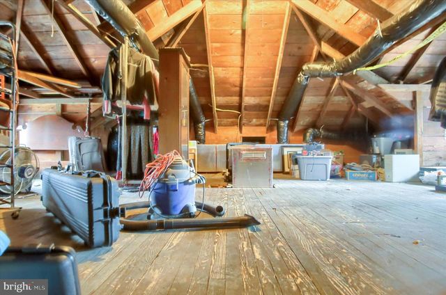 310 W CARACAS AVE, Hershey, PA 17033