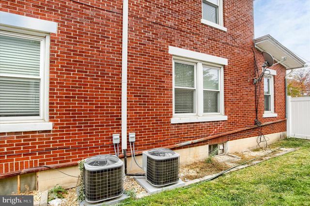 310 W CARACAS AVE, Hershey, PA 17033