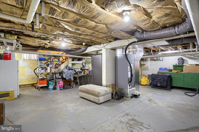 310 W CARACAS AVE, Hershey, PA 17033